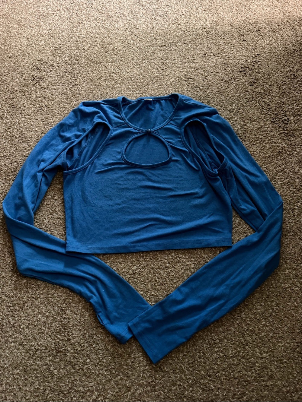 Cutout Long Sleeve Crop Top in Blue - Picture 2 of 2
